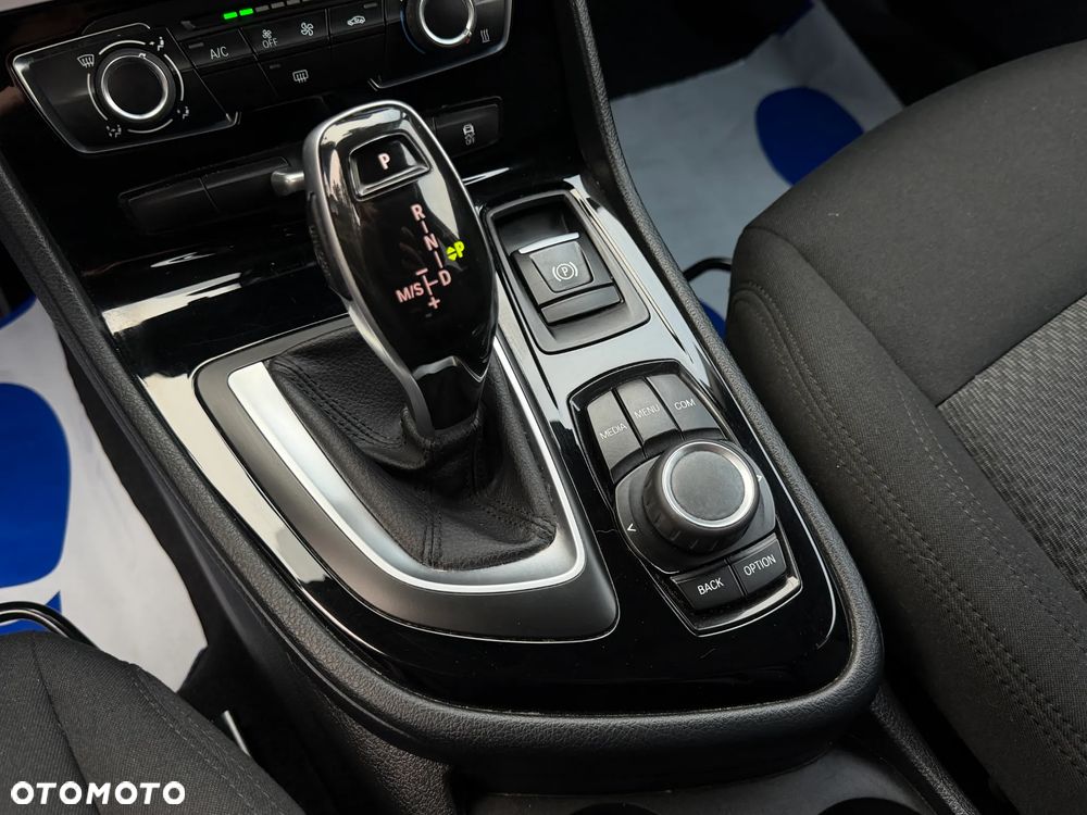 BMW Seria 2 218i GPF - 22