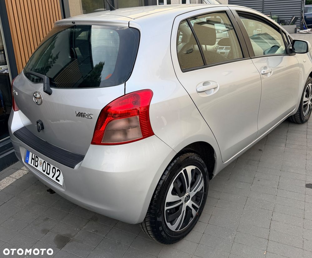 Toyota Yaris 1.3 Luna Hit - 6