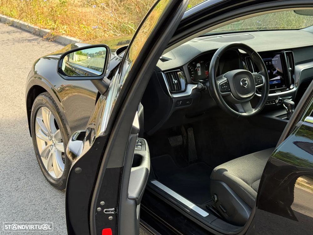 Volvo V60 2.0 D3 Momentum Plus Geartronic - 12