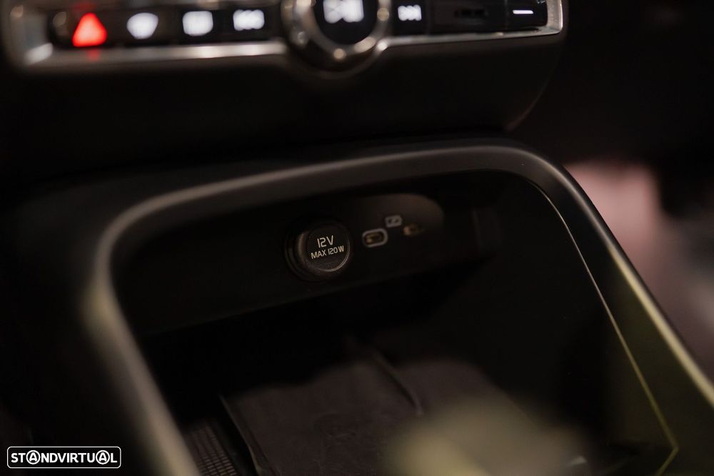 Volvo XC 40 Recharge Plus - 43