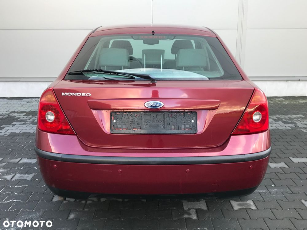 Ford Mondeo 1.8 Ghia - 7