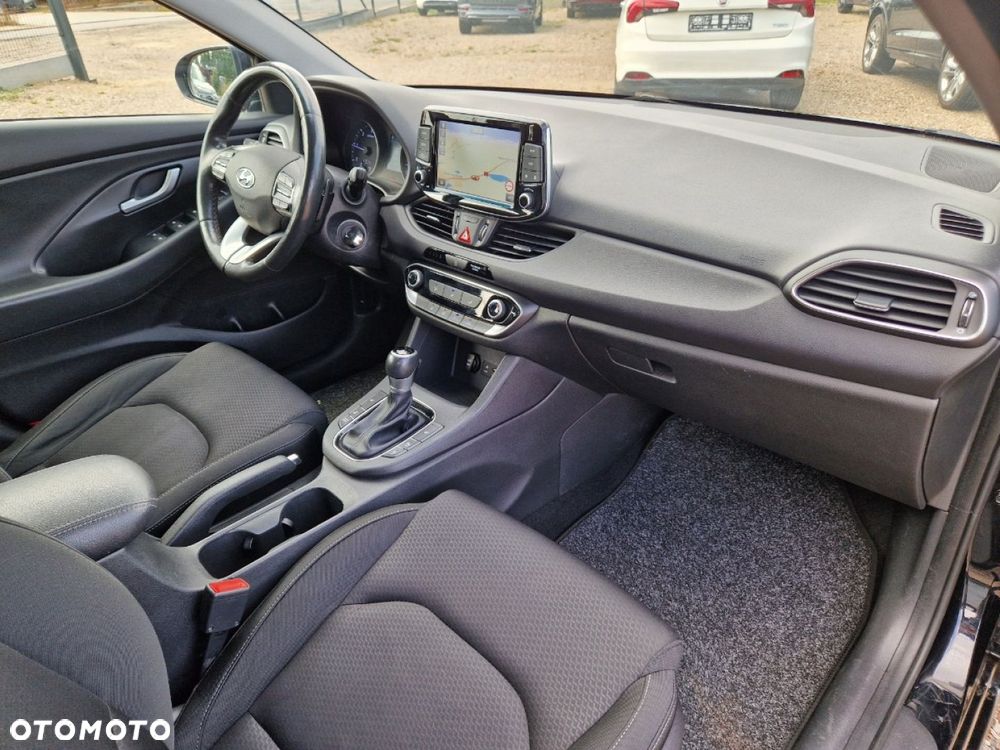 Hyundai i30 i30cw 1.6 CRDi Automatik Style - 20