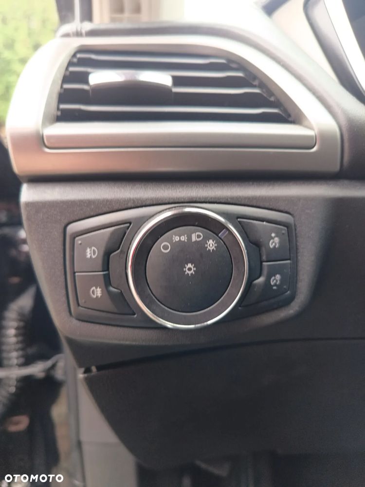Ford Mondeo 2.0 Hybrid Vignale - 12