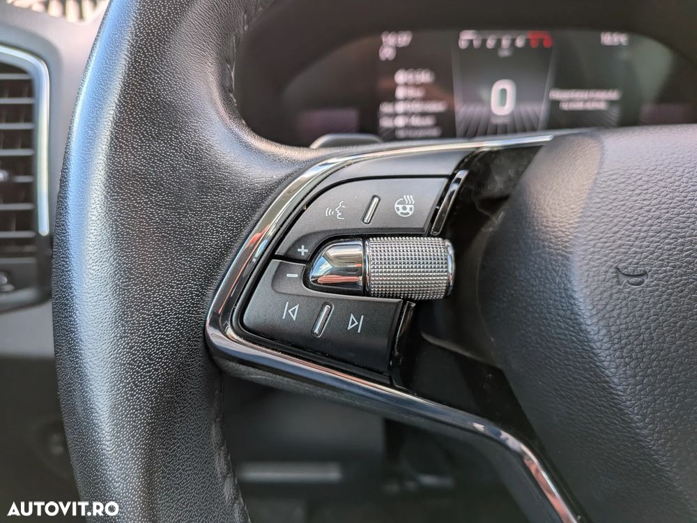 Skoda Karoq 2.0 TDI SCR DSG Ambition - 10