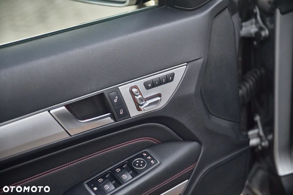 Mercedes-Benz Klasa E 400 7G-TRONIC Sport Edition - 31