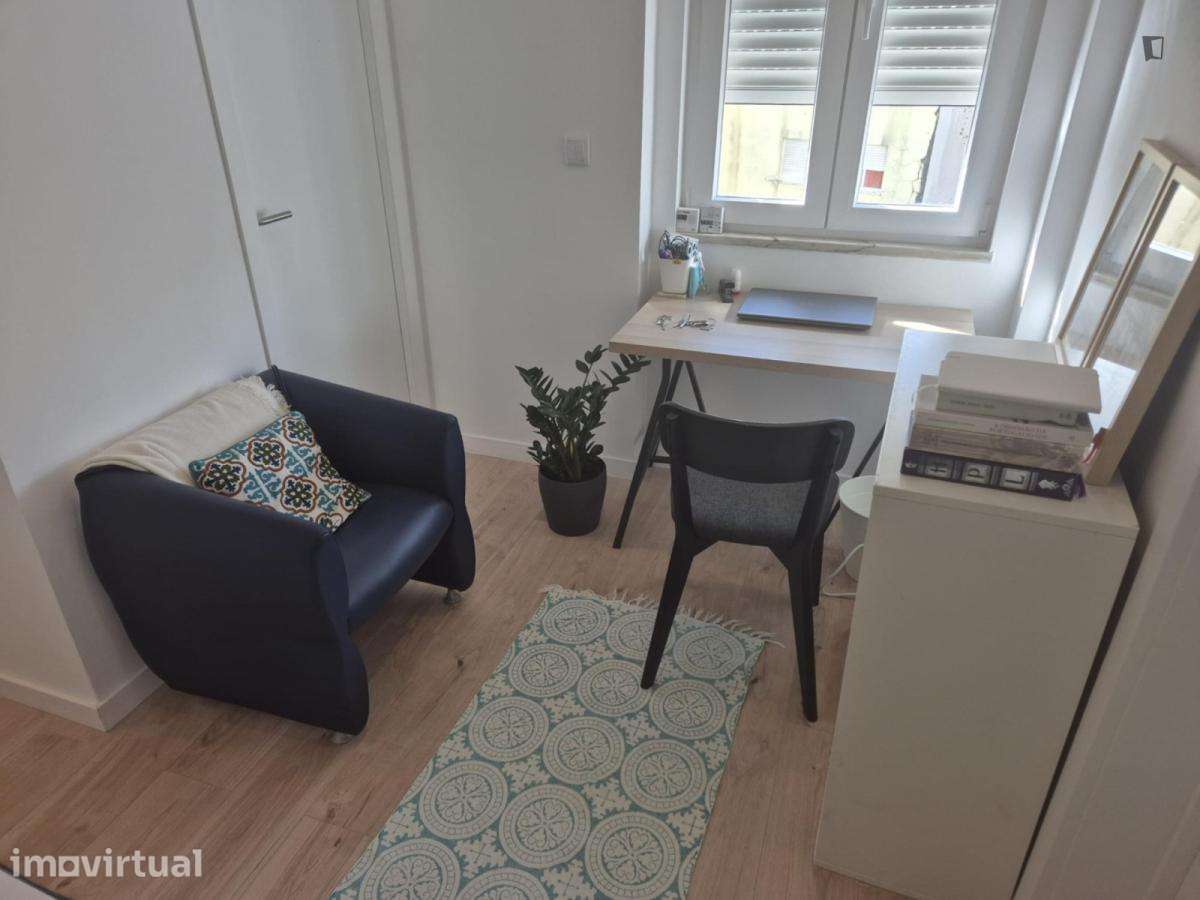 Quarto - localizado em Penha de França Lisbon - Grande imagem: 2/4