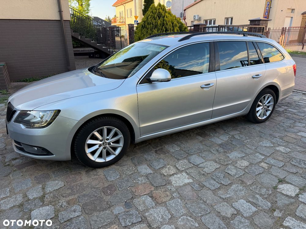 Skoda Superb 1.6 TDI Active DSG - 2