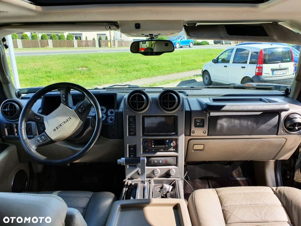 Hummer H2 6.0 V8 - 12