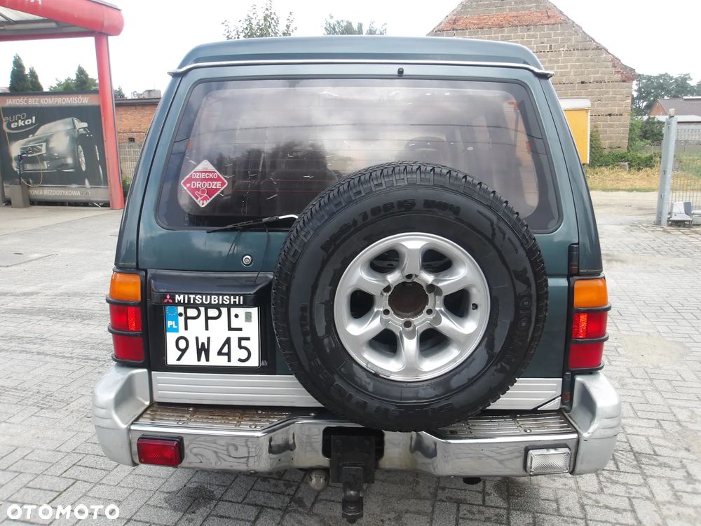 Mitsubishi Pajero - 12