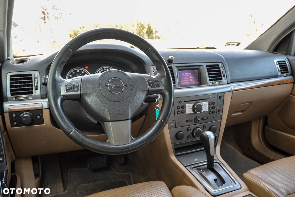 Opel Vectra 2.8 V6 Cosmo - 9