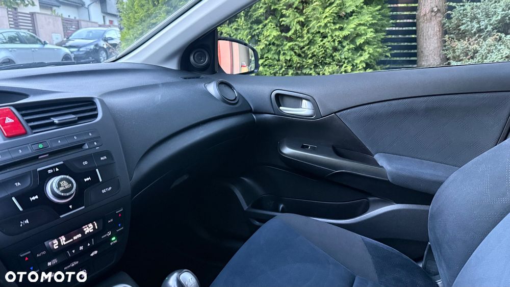 Honda Civic 1.8 i-VTEC Comfort - 26