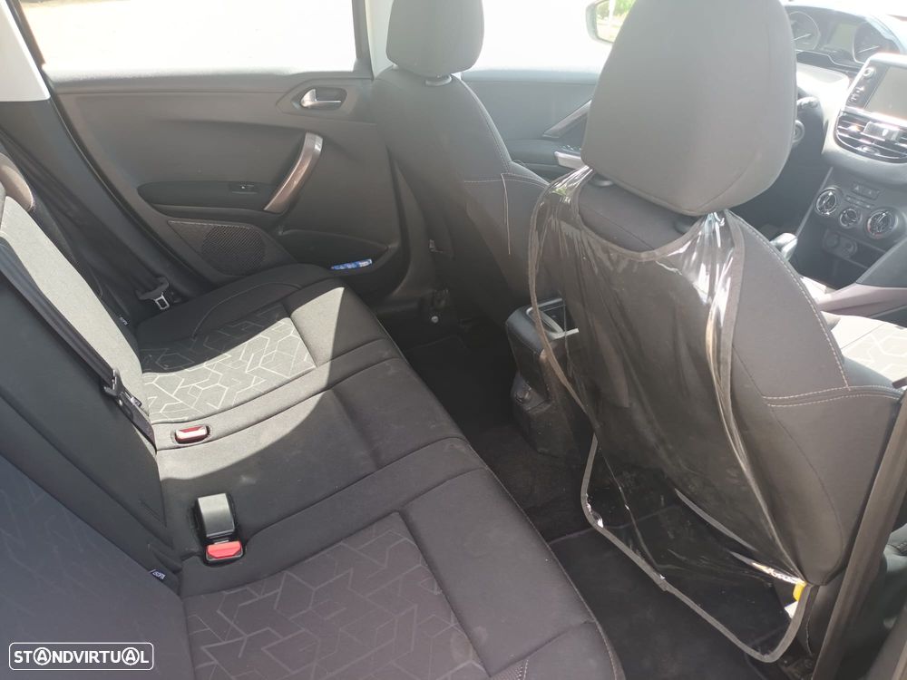 Peugeot 2008 1.6 BlueHDi Style - 14