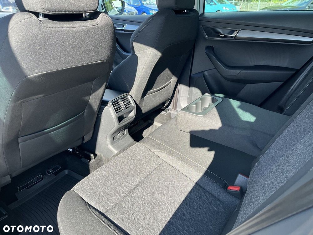 Skoda Karoq 2.0 TDI SCR 4x4 Style DSG - 17