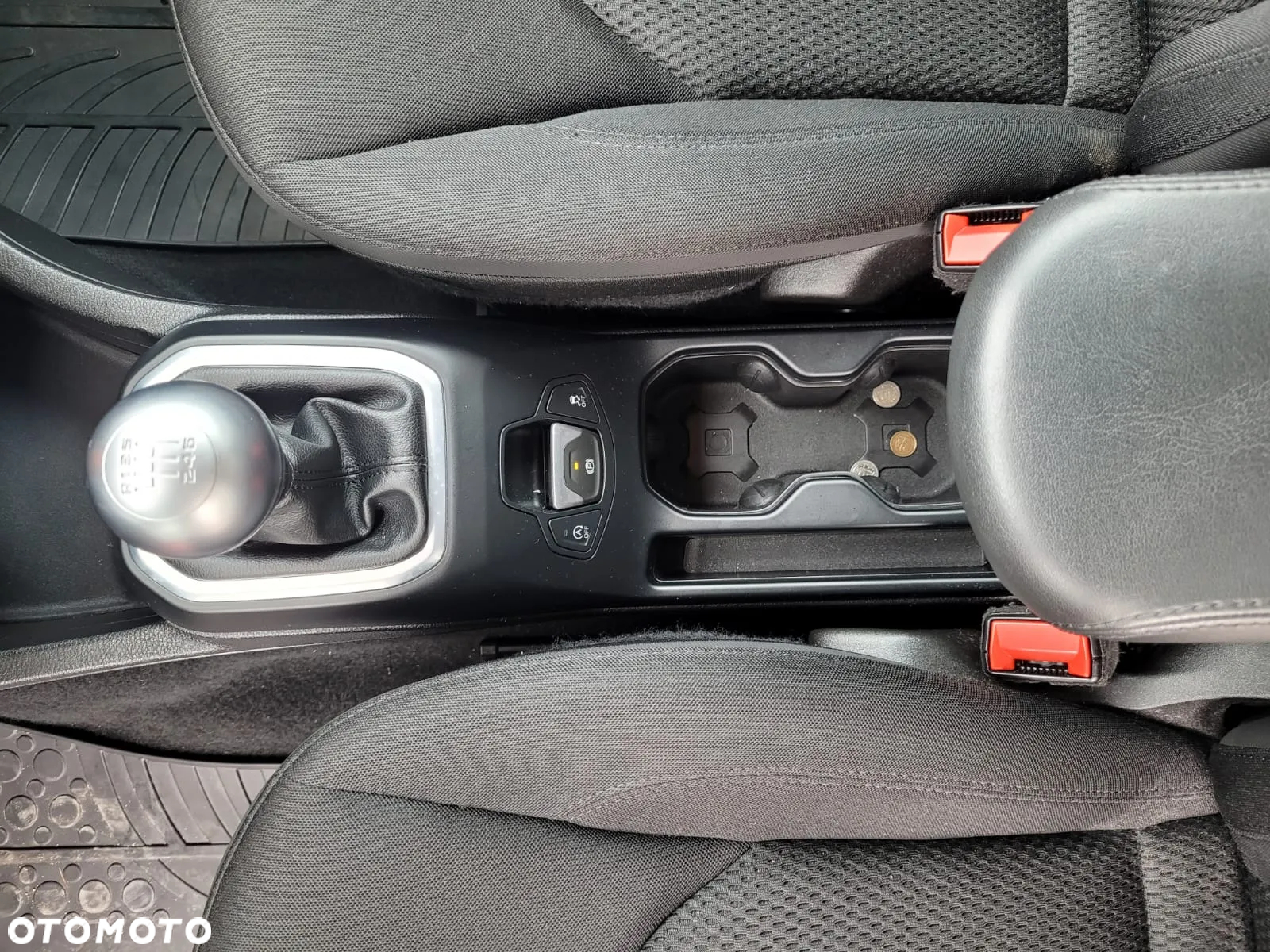 Jeep Renegade 1.6 MultiJet Limited Adventure Edition - 27
