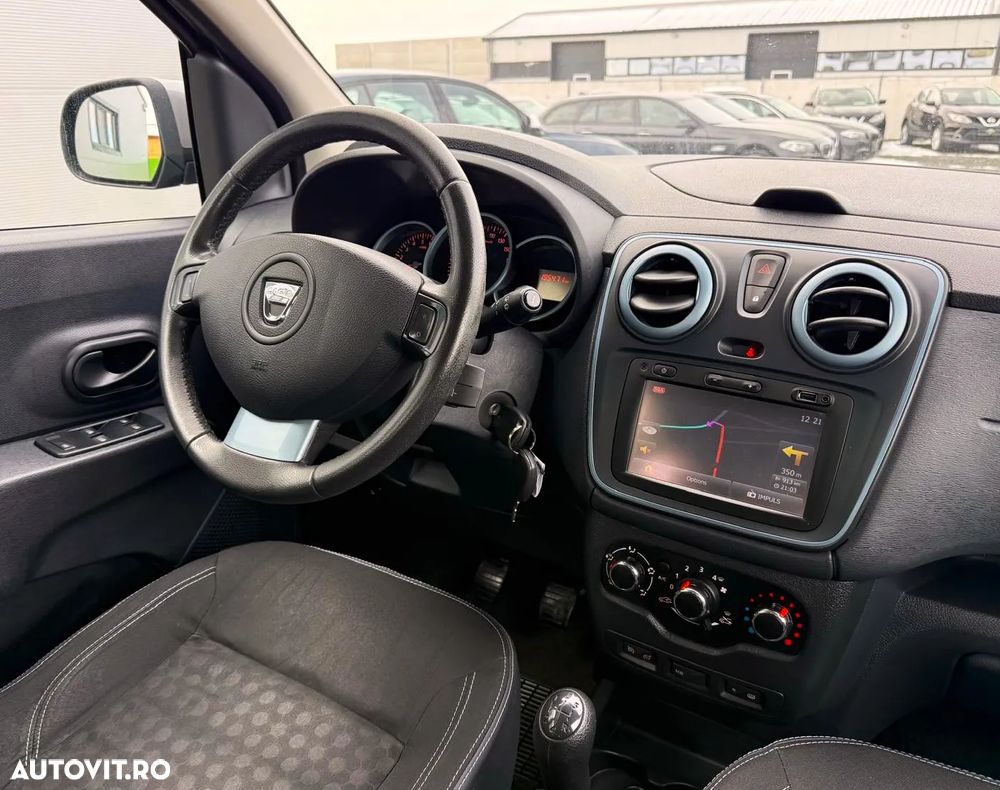 Dacia Lodgy TCe 115 Stepway - 16