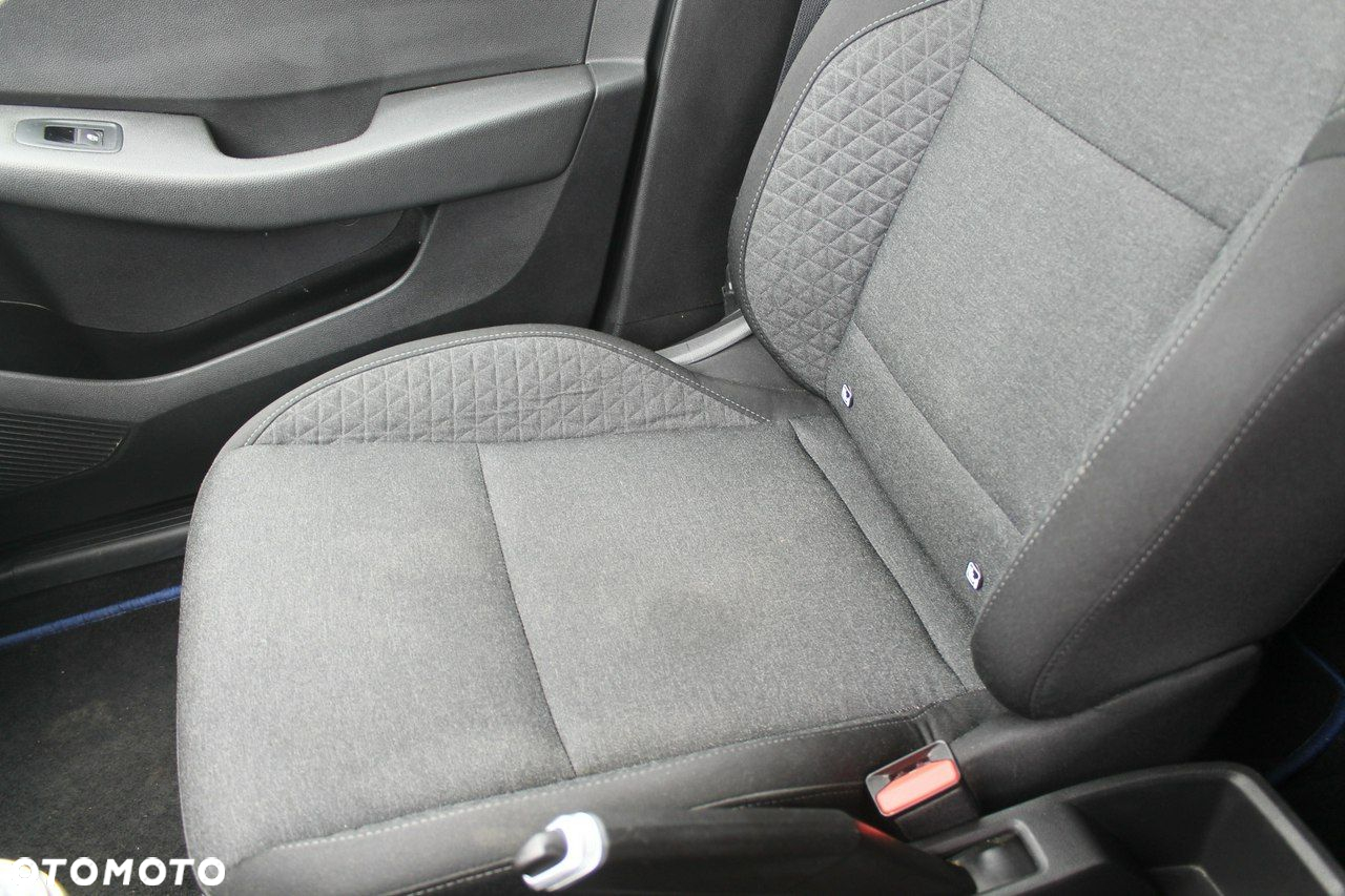 Renault Clio - 22