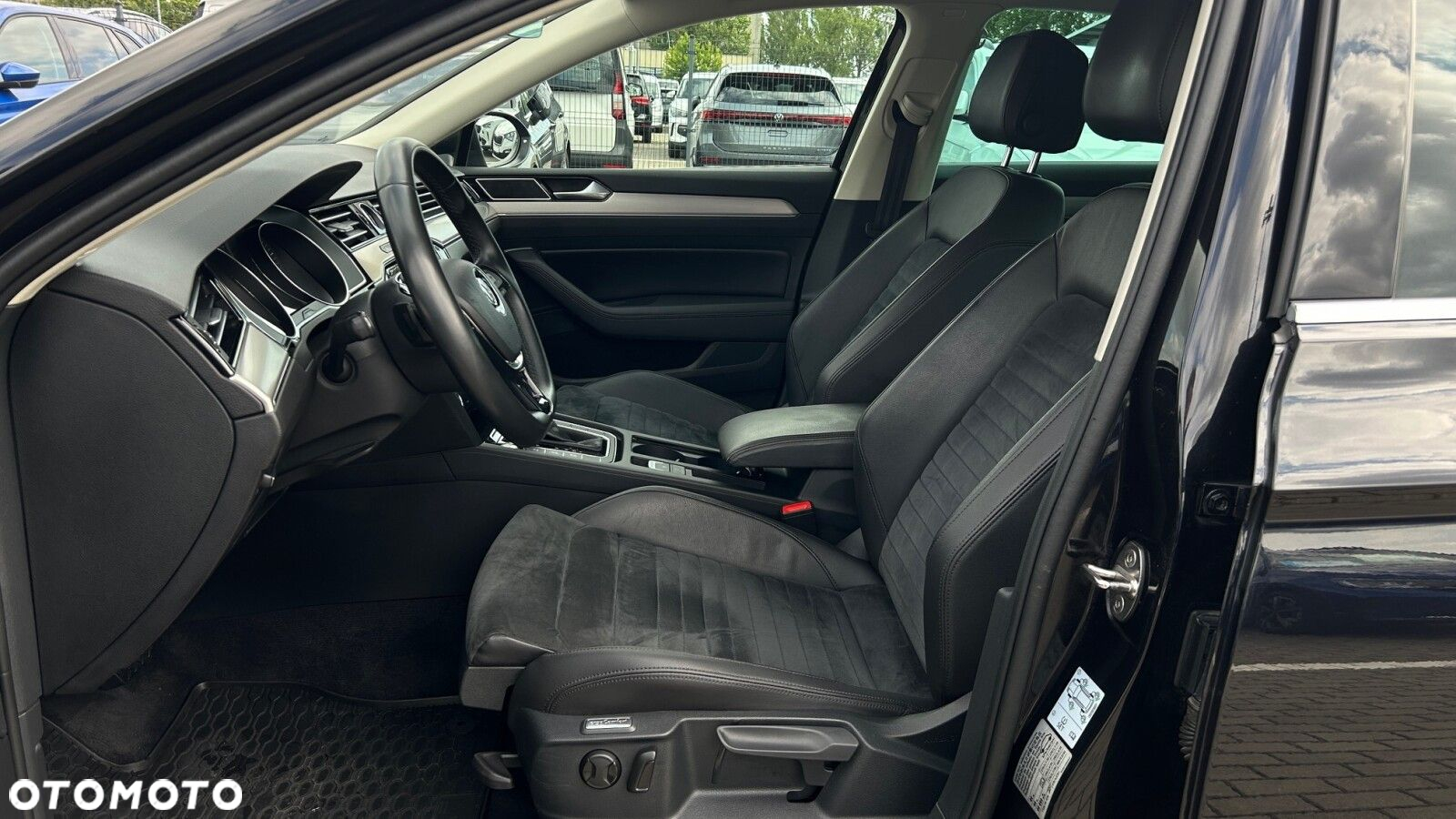 Volkswagen Passat 2.0 TSI BMT 4Mot Highline DSG - 9