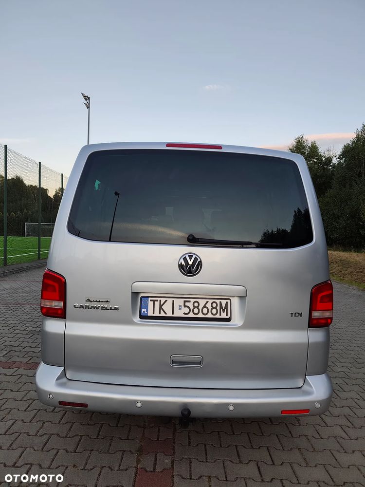Volkswagen Caravelle - 11
