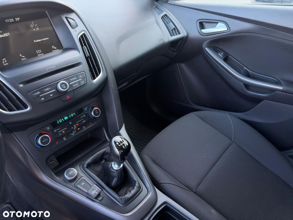 Ford Focus 1.5 EcoBoost Trend ASS - 30