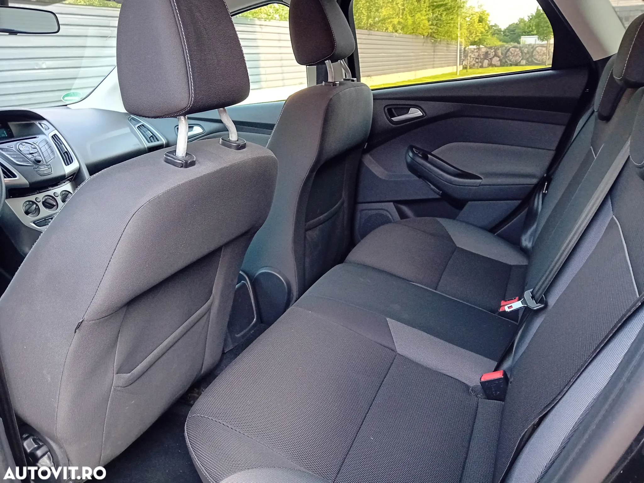 Ford Focus 1.0 EcoBoost Active Business - 12