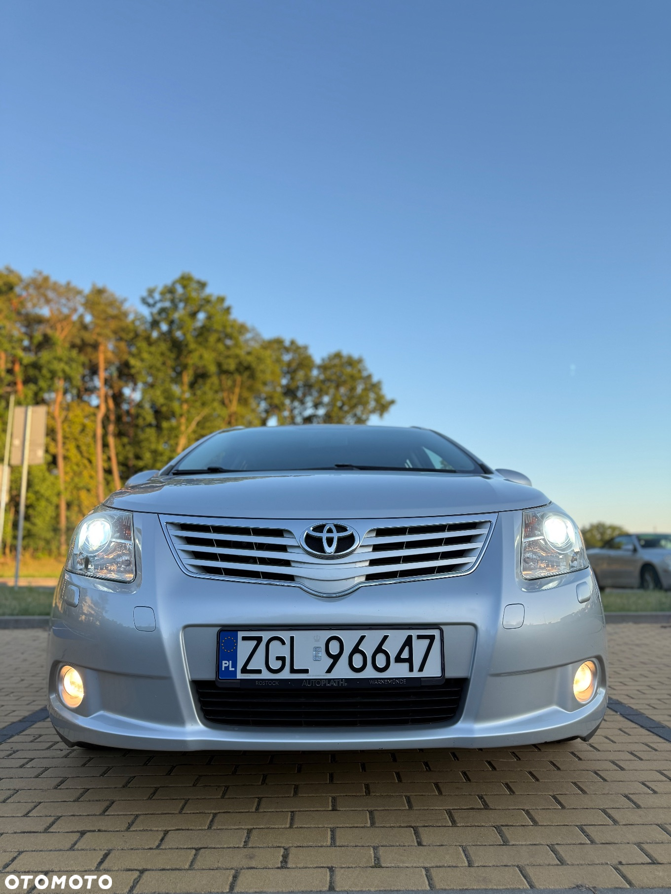 Toyota Avensis 1.6 Active - 8