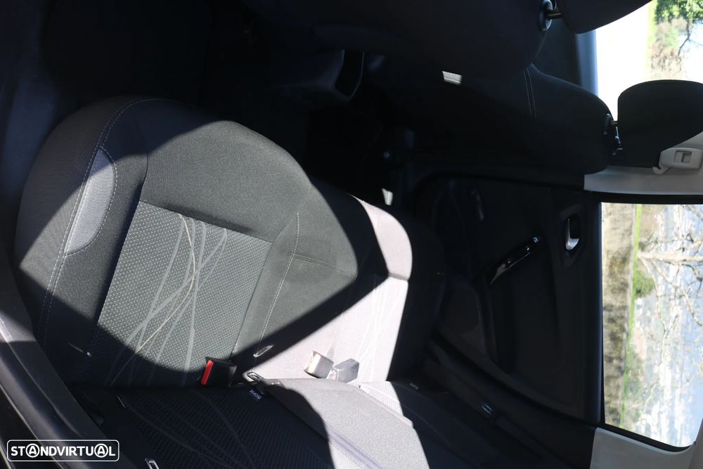 Peugeot 208 1.4 HDi Active - 9
