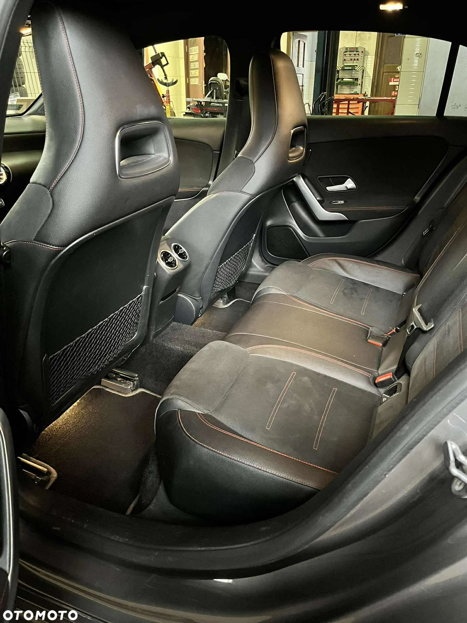Mercedes-Benz Klasa A 220 4-Matic AMG Line 7G-DCT - 10