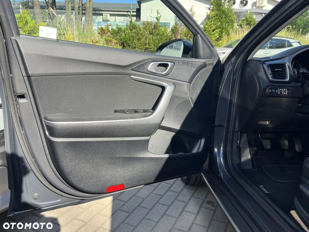 Kia XCeed 1.5 T-GDI M - 10