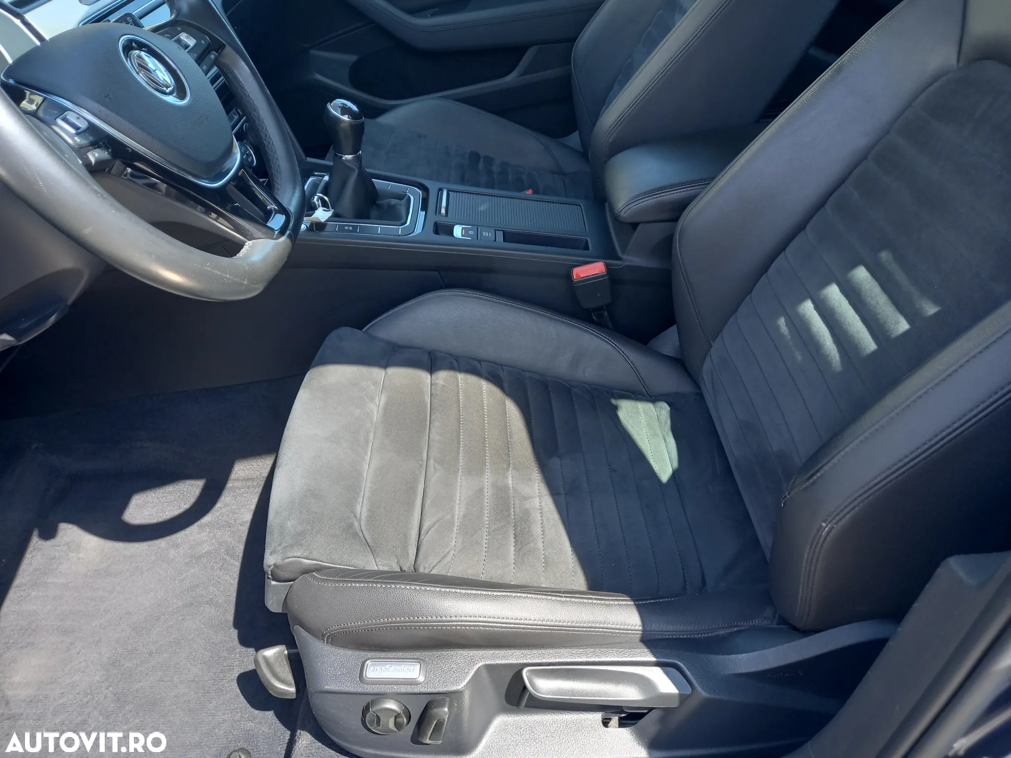 Volkswagen Passat Variant 2.0 TDI Highline - 14