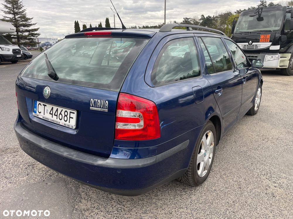 Skoda Octavia 1.6 FSI Classic - 4