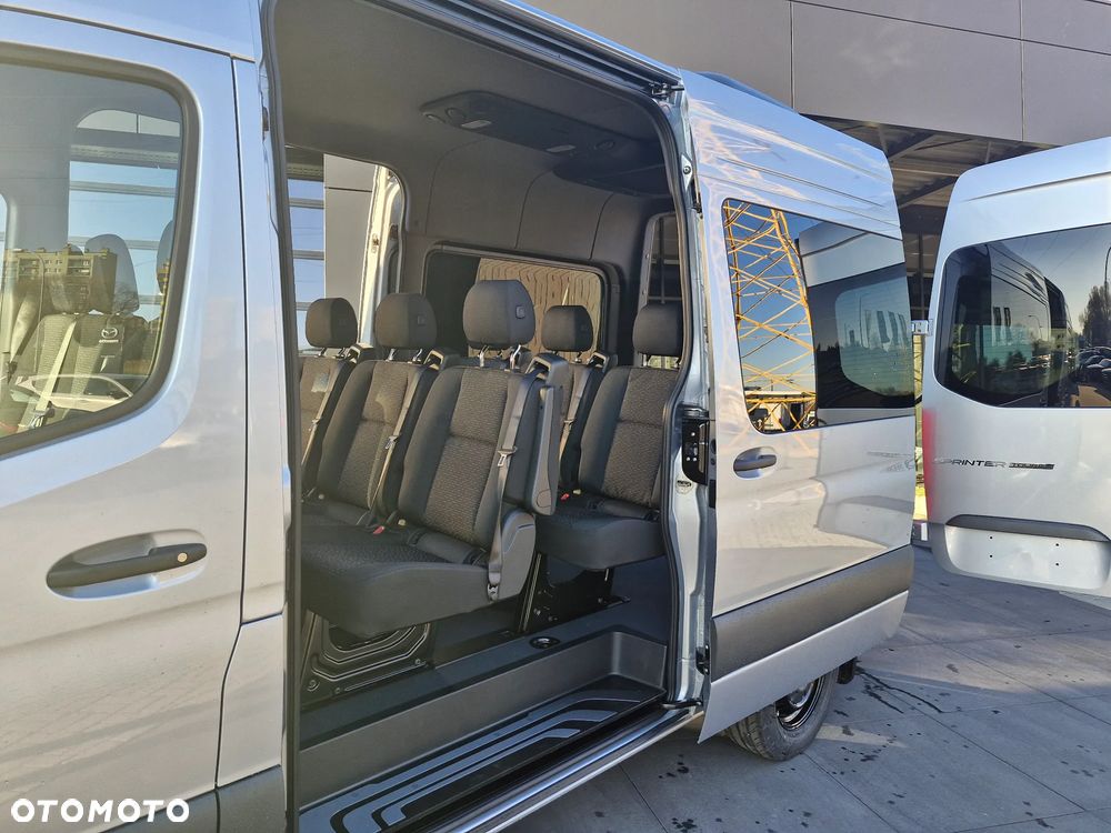 Mercedes-Benz Sprinter - 14