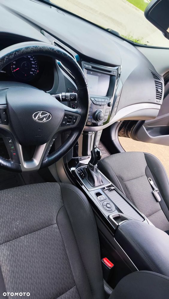 Hyundai i40 Kombi 1.7 CRDi DCT Premium - 8