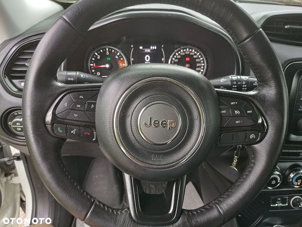 Jeep Renegade 1.6 MultiJet Night Eagle - 20