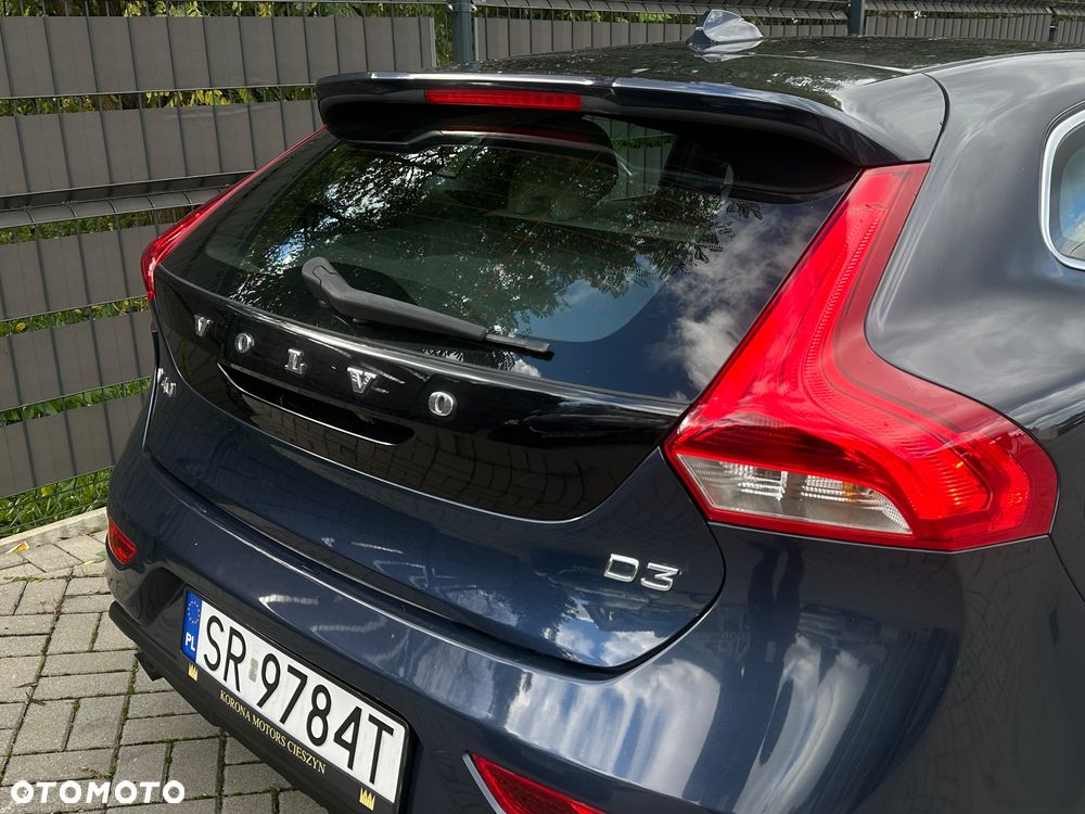 Volvo V40 D3 Momentum - 6