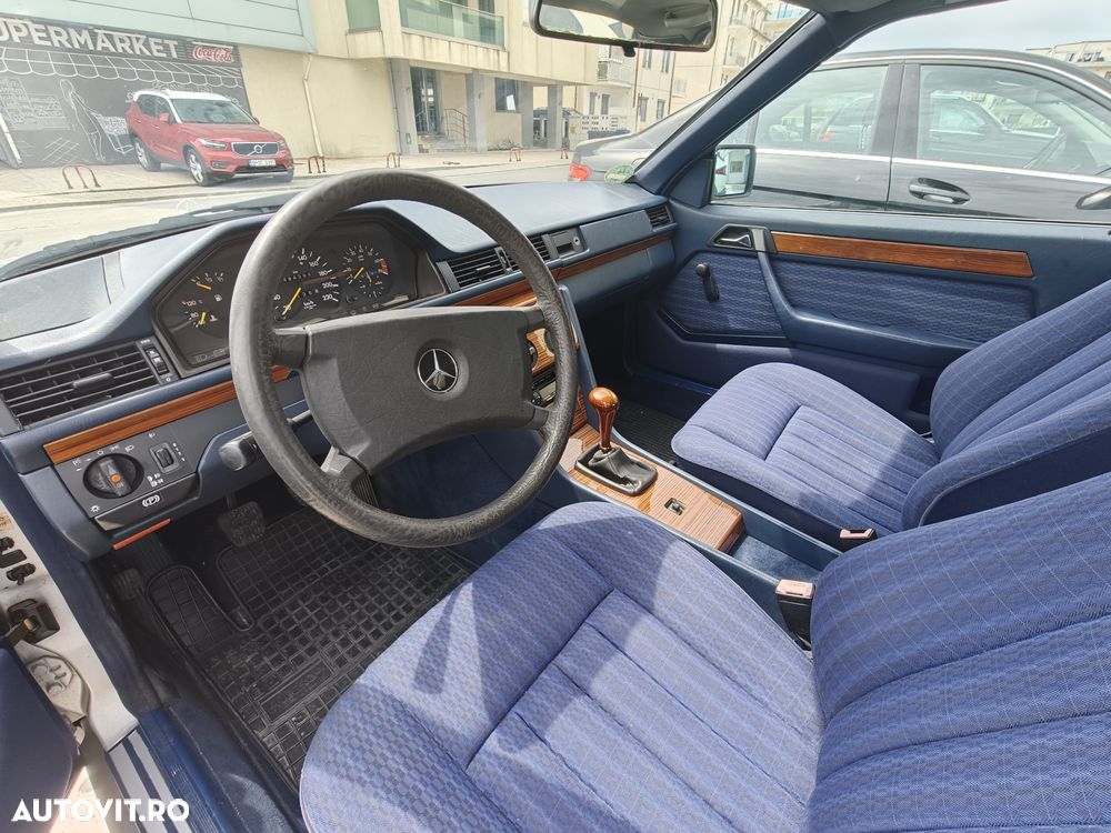 Mercedes-Benz W124 - 4