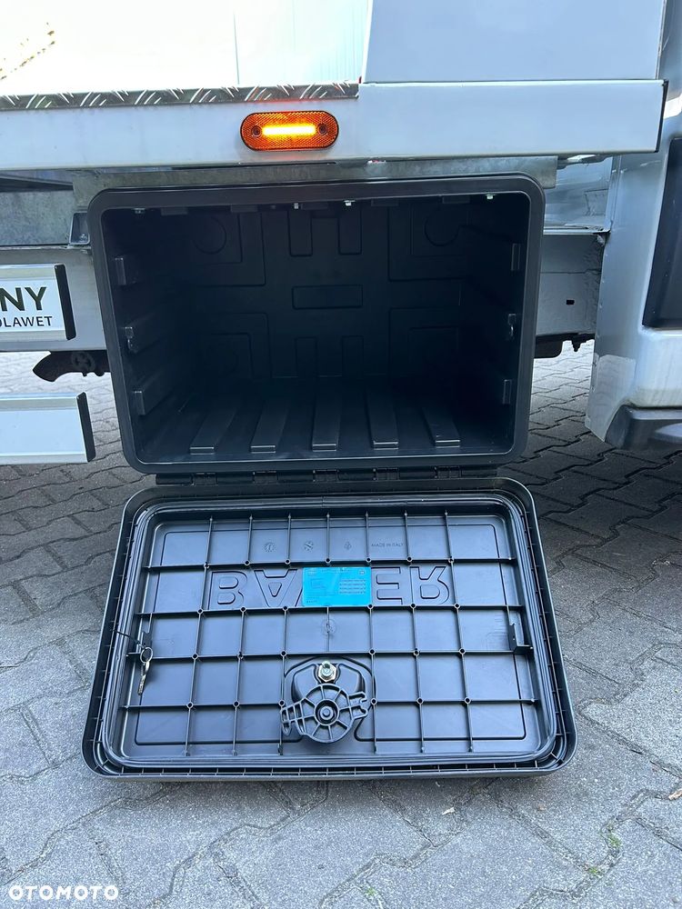 Ford Transit - 17