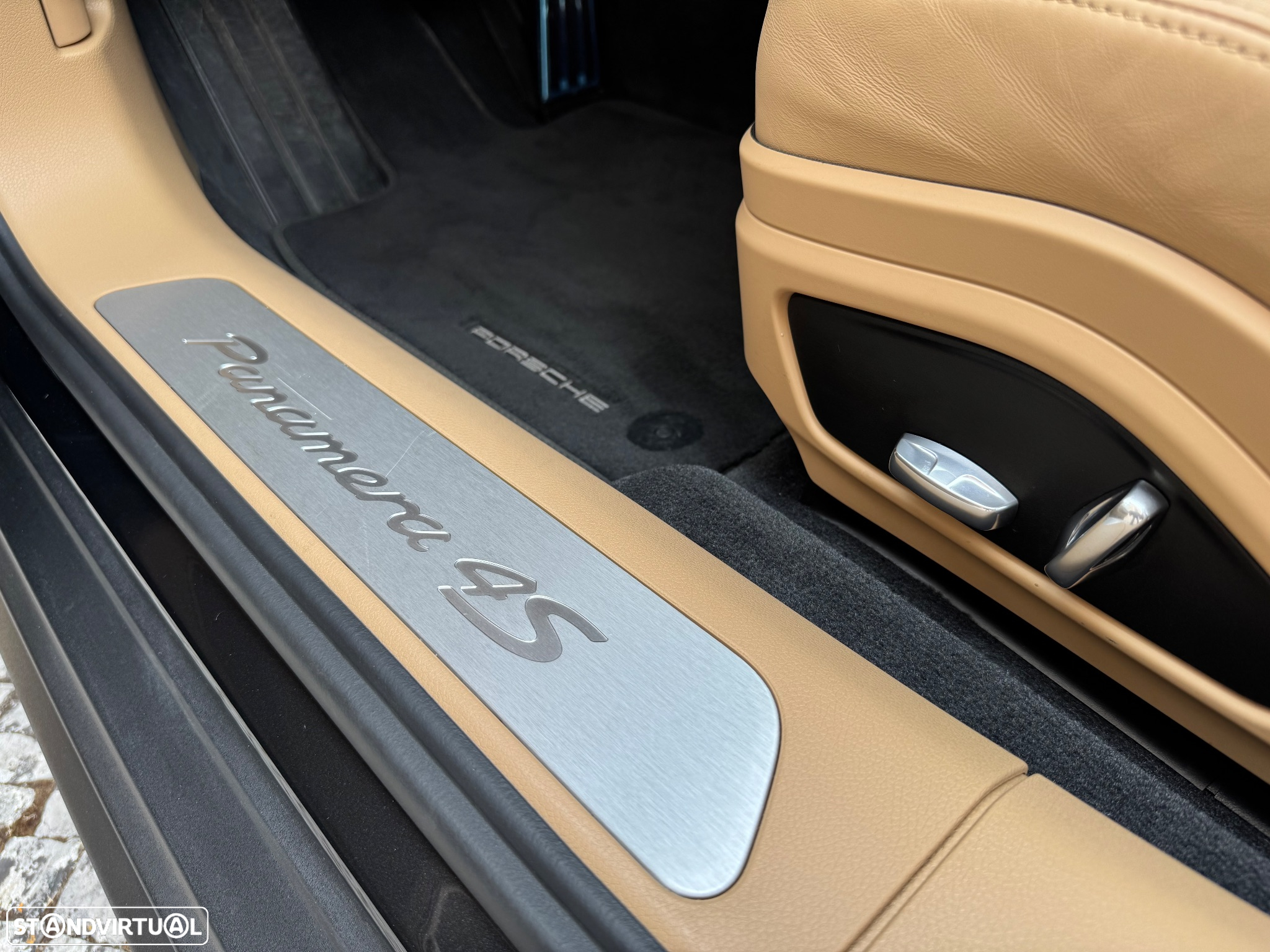 Porsche Panamera 4 S - 10