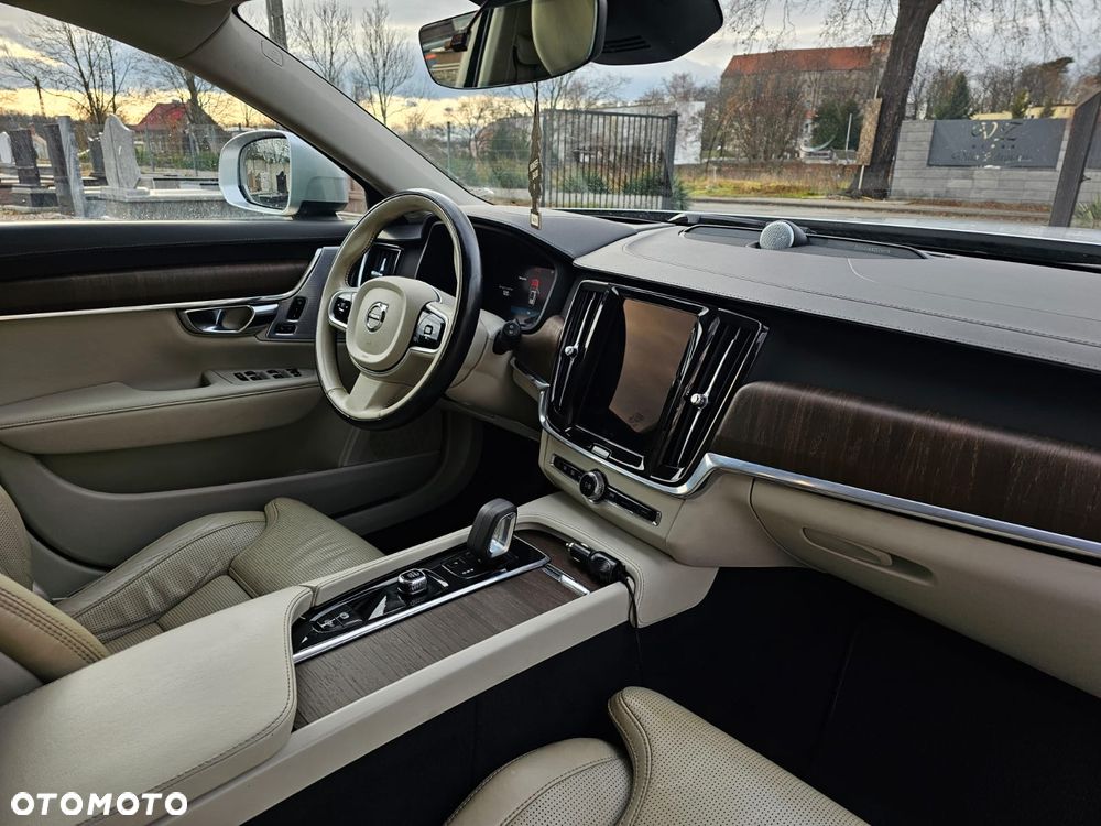 Volvo V90 Cross Country B6 B AWD Pro - 25