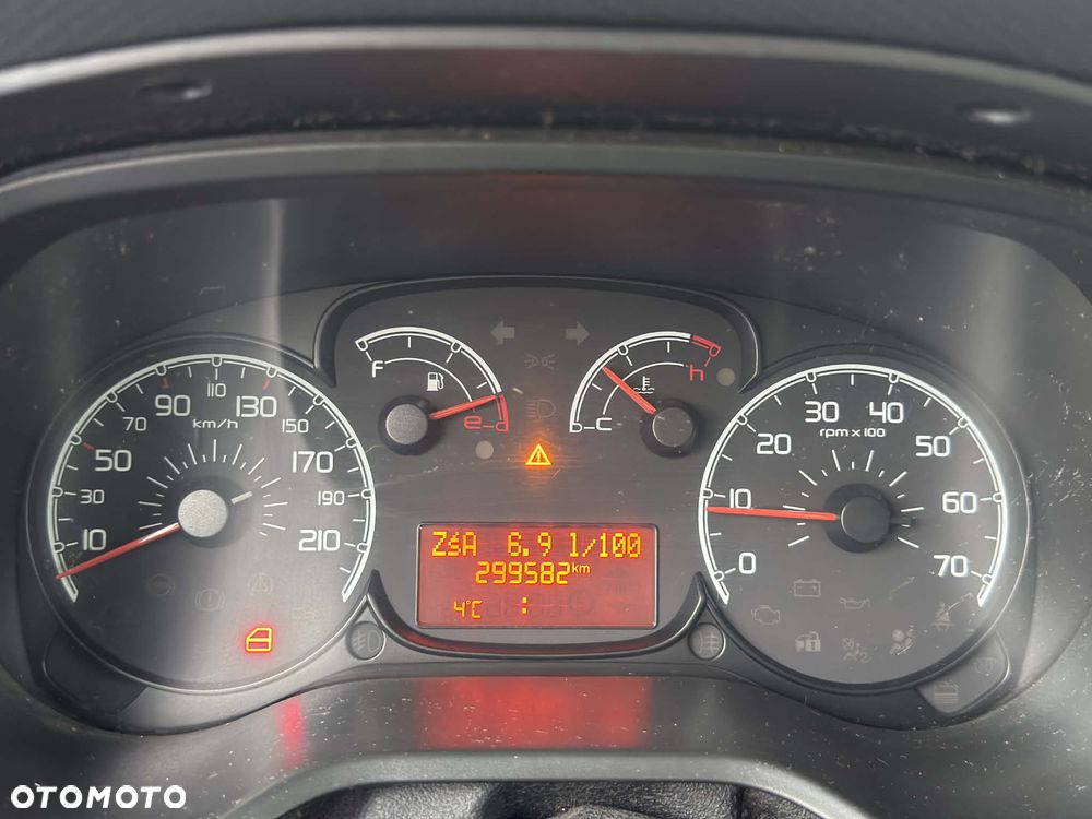 Fiat Doblo II - 9