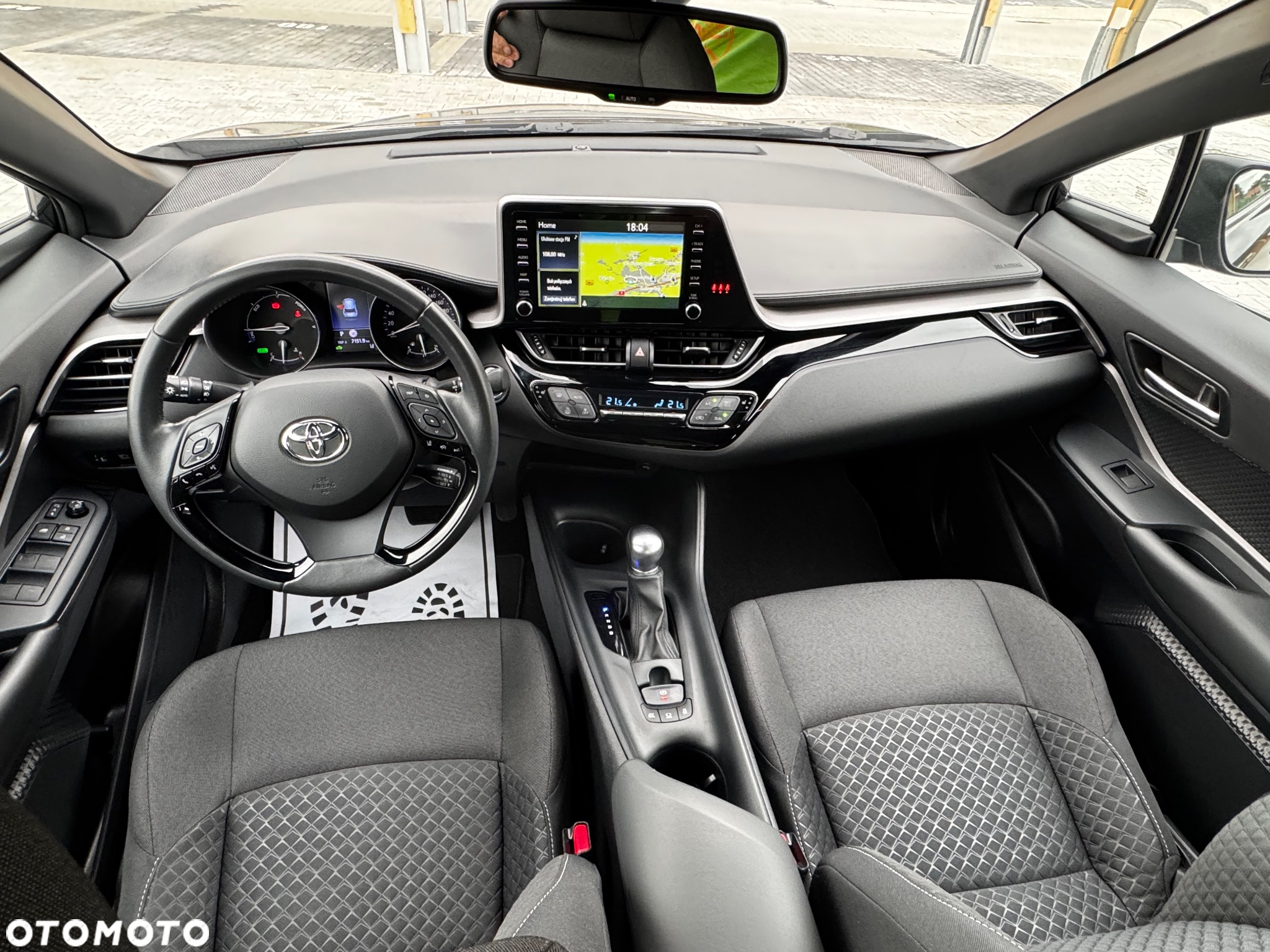 Toyota C-HR Hybrid Style - 7