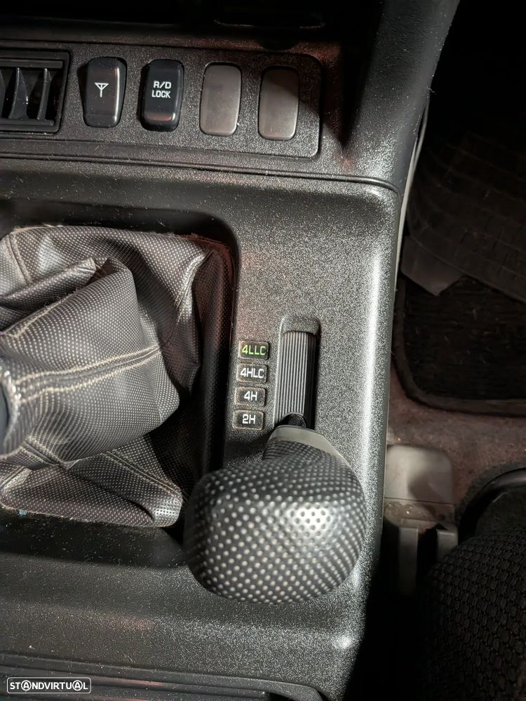 Mitsubishi Pajero 3.2 DI-D GLS - 14