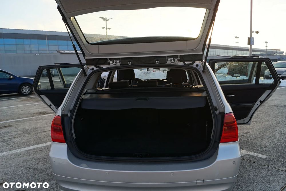 BMW Seria 3 - 19