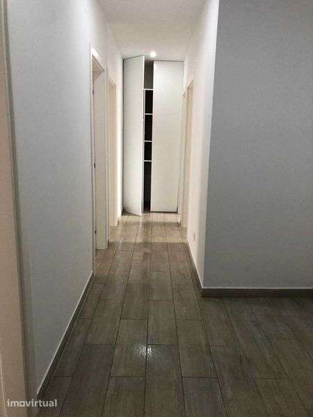 T2 Renovado para Arrendamento – Campolide, Lisboa - Grande imagem: 2/12