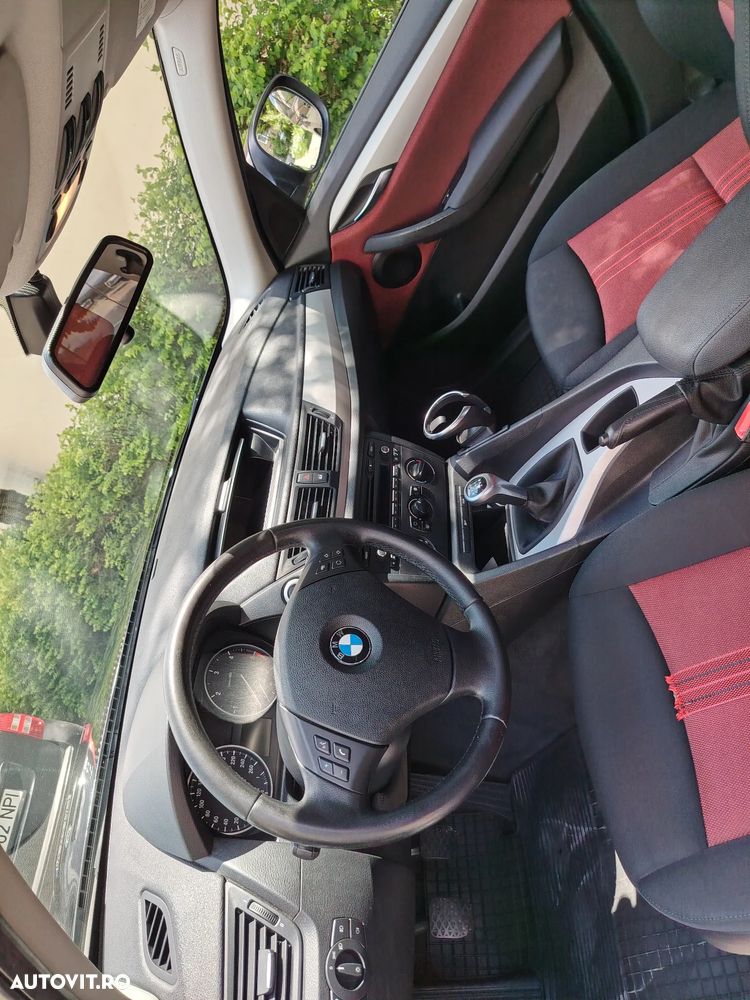 BMW X1 sDrive18d - 11