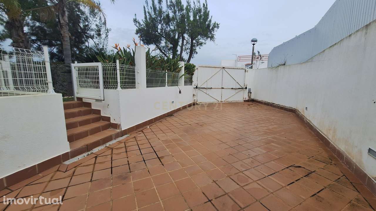 Moradia isolada com 4 quartos na Quinta dos Álamos - Guia - Grande imagem: 4/40