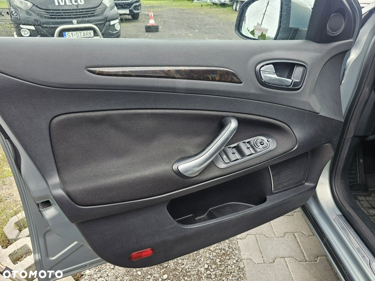 Ford Mondeo - 12