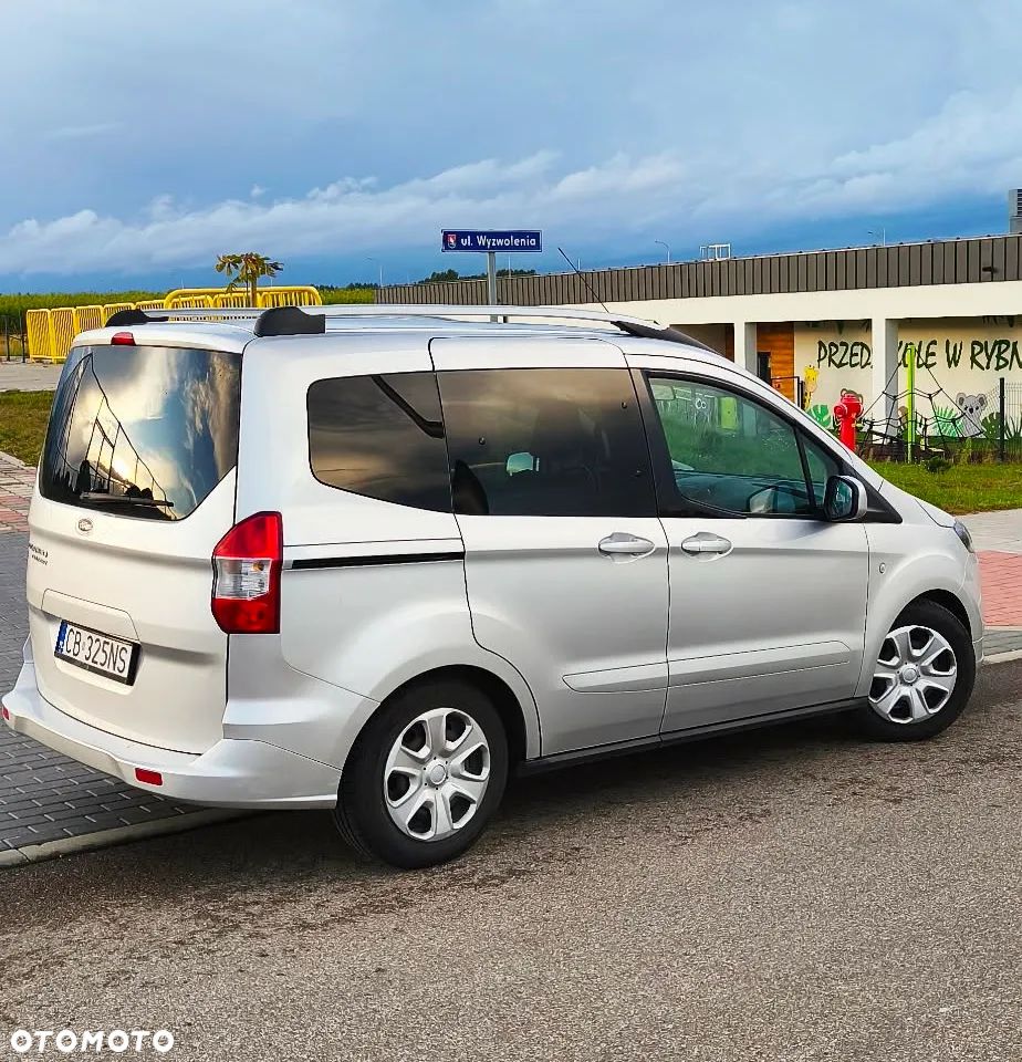 Ford Tourneo Courier 1.5 TDCi Trend - 16