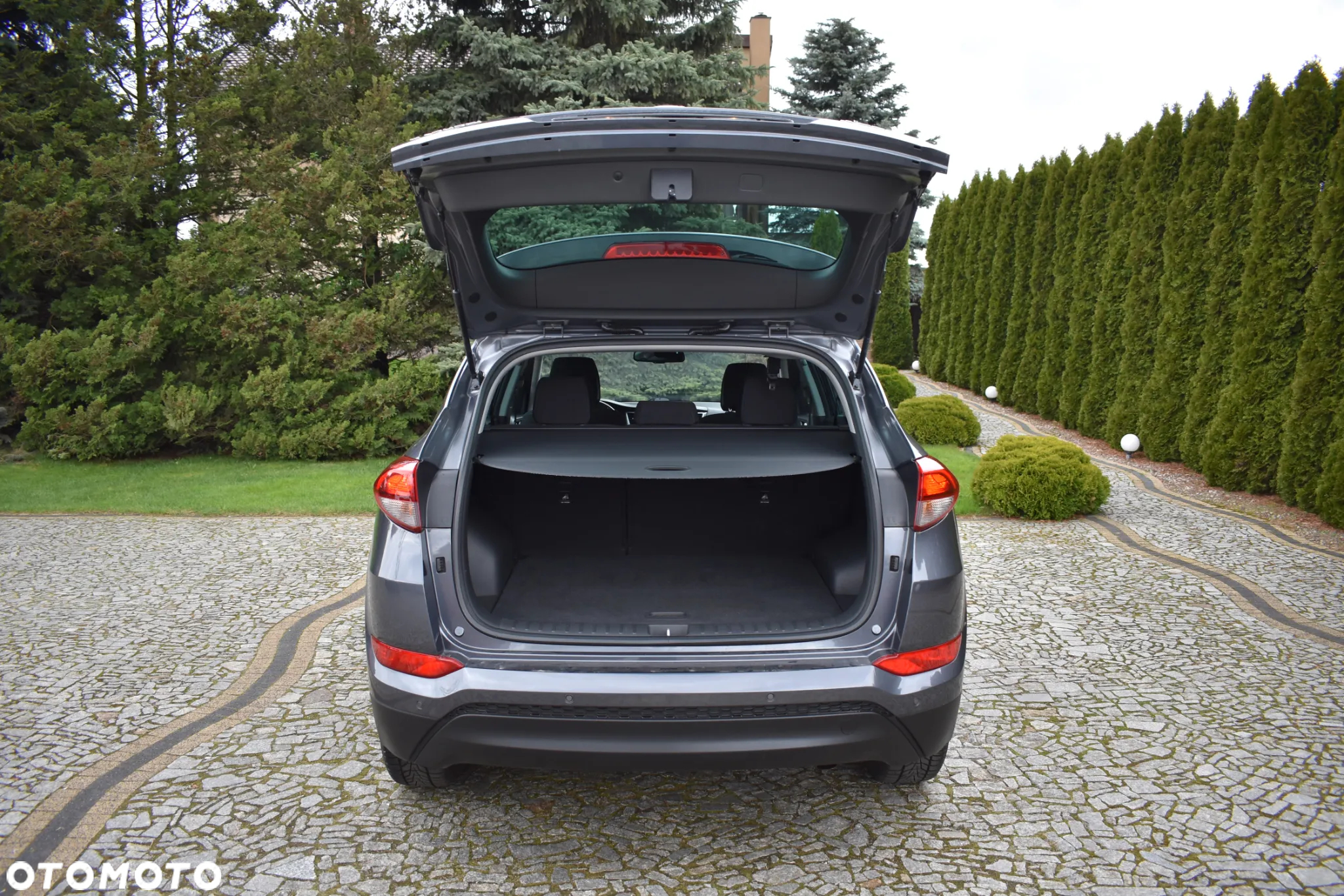 Hyundai Tucson blue 1.7 CRDi 2WD Intro Edition - 33