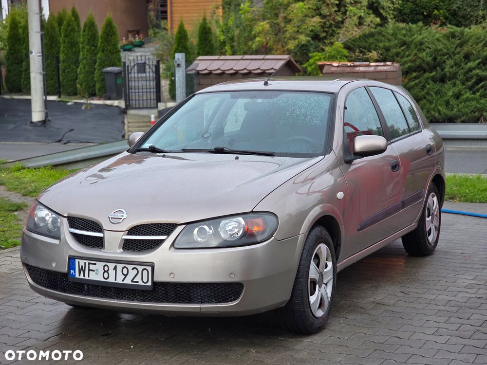 Nissan Almera II 1.5 Visia - 1