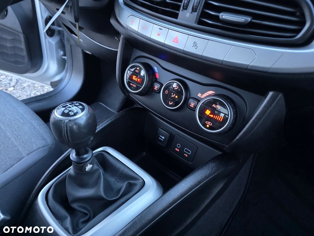 Fiat Tipo 1.4 16v Lounge - 26